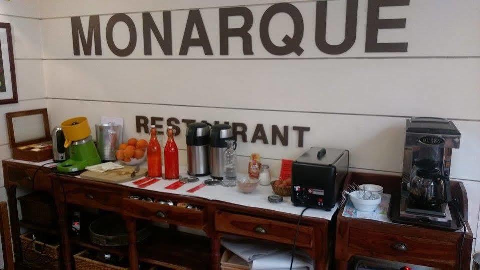Logis Hotel Restaurant Le Monarque Blois Exterior photo